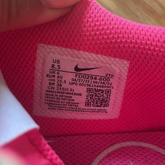 EUC Nike Air Max - Picture 5 of 6